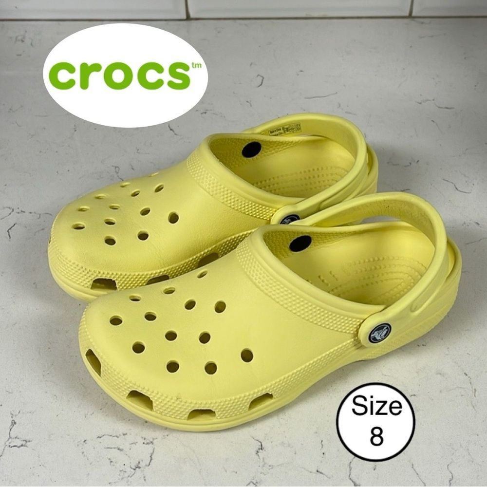 Crocs CLASSIC CLOG Unisex Woman’s Size 8 Yellow - Lemon Yellow Pale Yellow